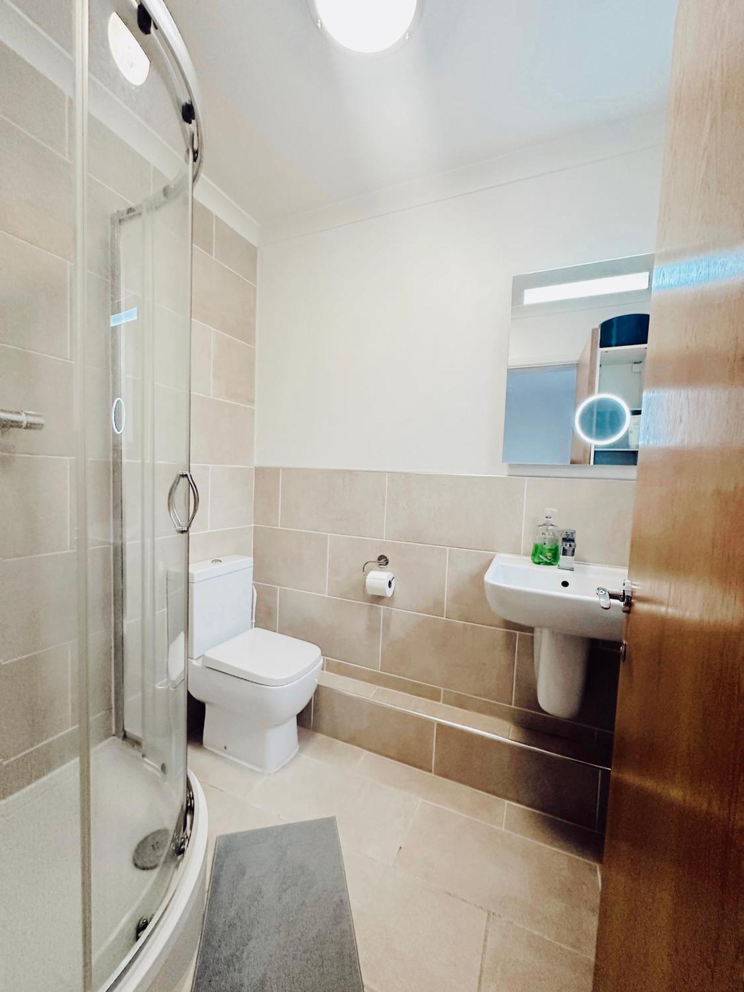 En-Suite Room 5Mins From Tower Bridge 伦敦 外观 照片